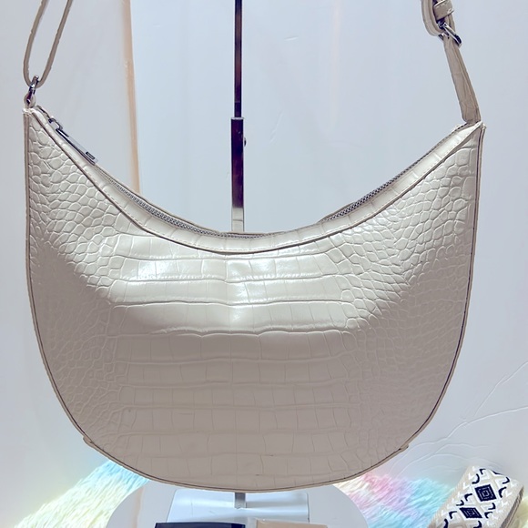 NWOT A New Day Shoulder Bag & Wallet you can Use this as A Hang on Shoulder - Picture 3 of 15